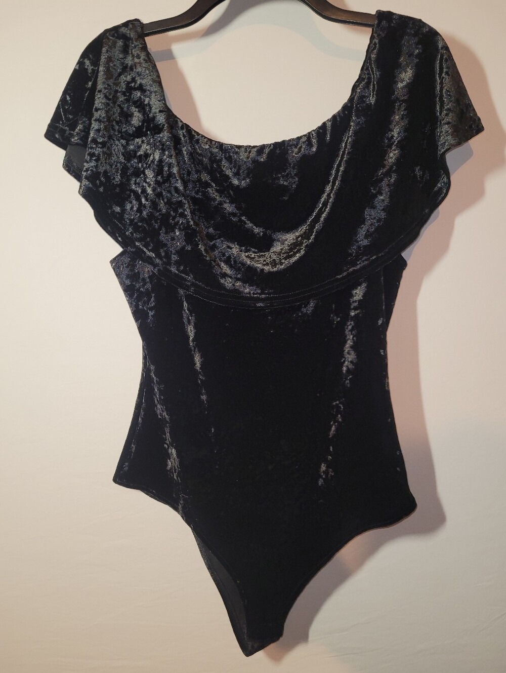 Honey Punch Black Velvet/Velour Cowl Neck Bodysuit, L